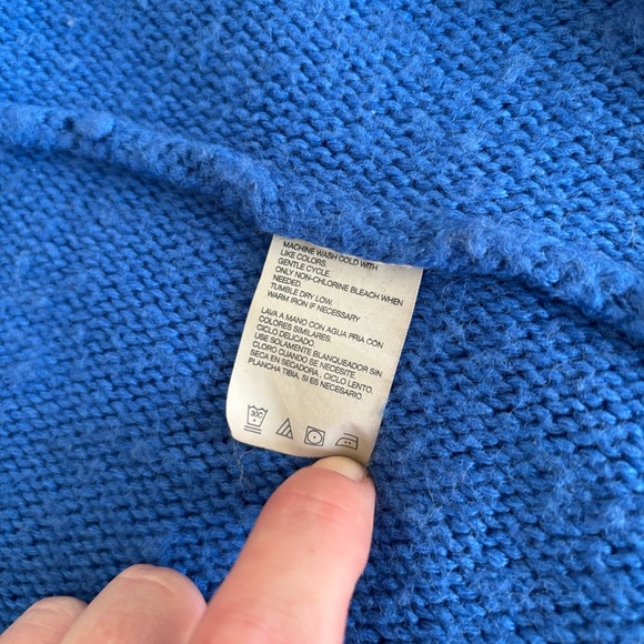 Women’s Ashley Judd Size Medium Heavy Weight Knit Button Up Cardigan - Picture 6 of 9